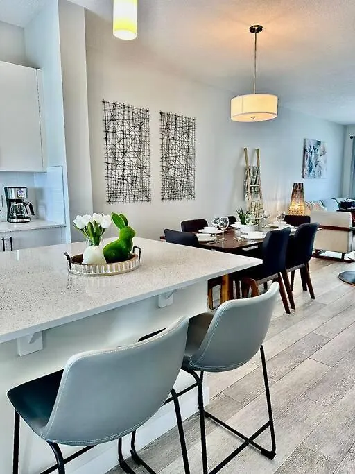 Edith Green Duplex Calgary