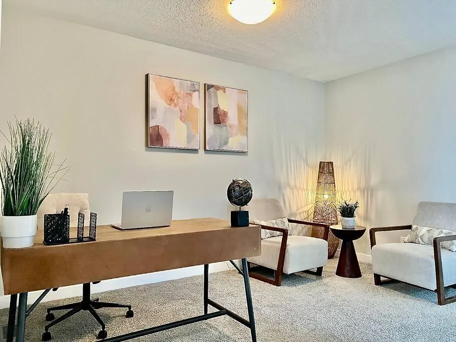 Edith Green Duplex Calgary 0*,  Canada